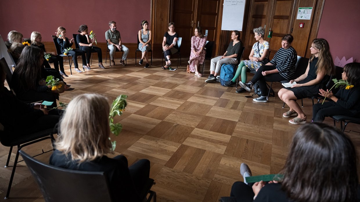 Hüpfen, Klettern, Burgen bauen